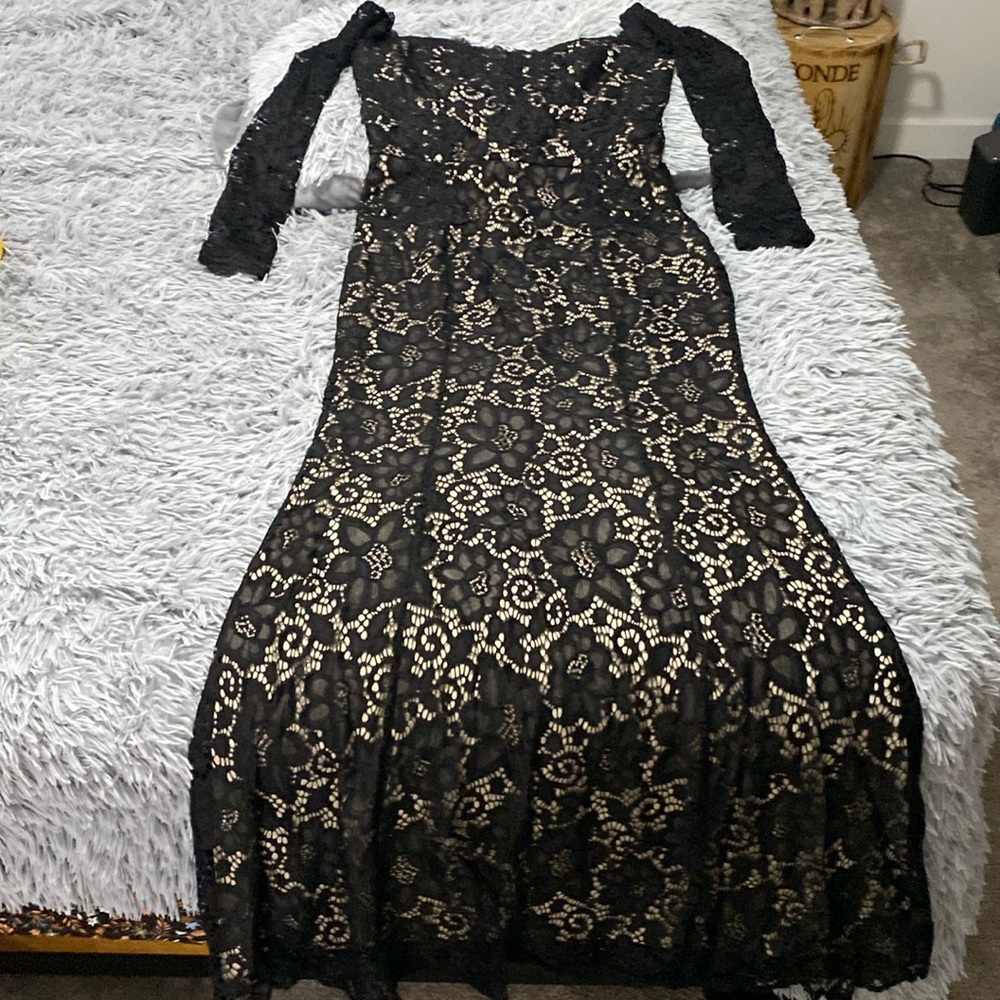 Maniju brand night gown